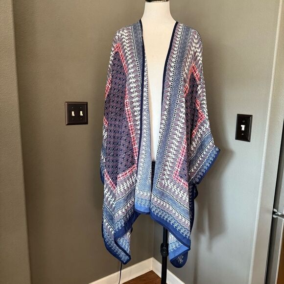 Japna Paisley Kimono in Blue and White - Picture 1 of 8